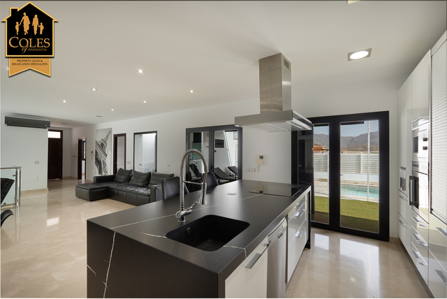 GAL4V08: Villa for Sale in Los Gallardos, Almería