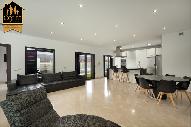 GAL4V08: Villa for Sale in Los Gallardos, Almería