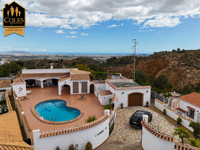 Villa in El Pinar de Bédar, Almería Villa in El Pinar de Bédar, Almería
