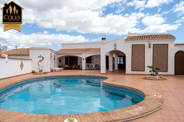PIN4V12: Villa for Sale in El Pinar de Bédar, Almería PIN4V12: Villa for Sale in El Pinar de Bédar, Almería