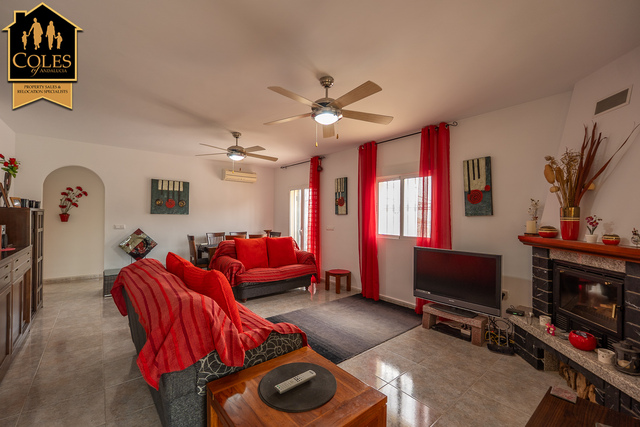 ARB3VH38: Villa for Sale in Arboleas, Almería