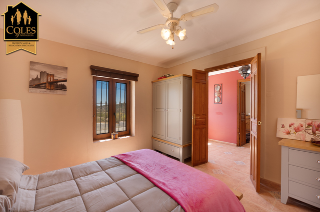 ORI6C03: Cortijo for Sale in Oria, Almería