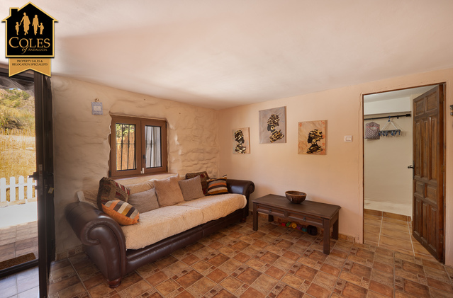ORI6C03: Cortijo for Sale in Oria, Almería