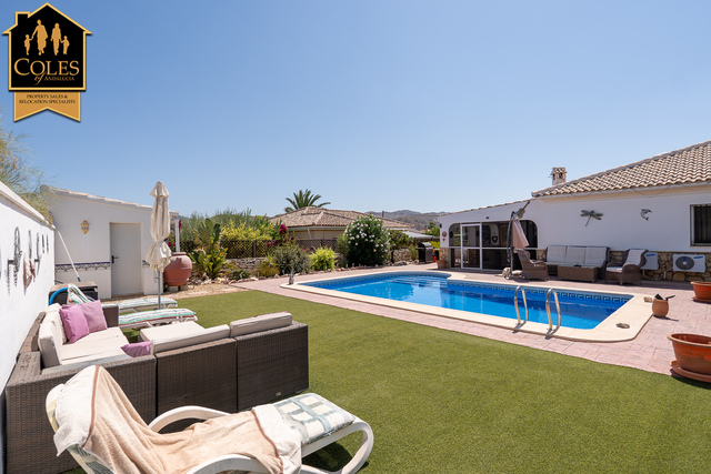 ARB3VLP55: Villa for Sale in Arboleas, Almería