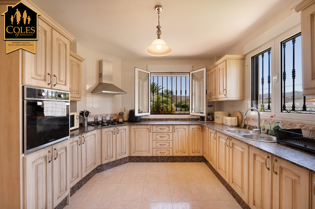 ARB3VLP55: Villa for Sale in Arboleas, Almería