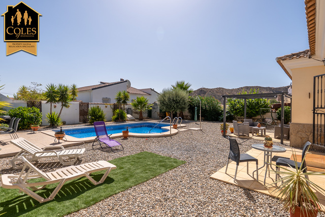 ARB3VLP56: Villa for Sale in Arboleas, Almería