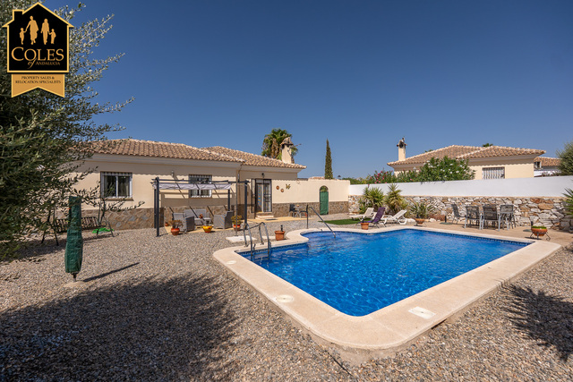 ARB3VLP56: Villa for Sale in Arboleas, Almería