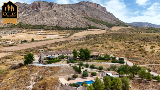 BLA7C03: Cortijo for Sale in Velez Blanco, Almería BLA7C03: Cortijo for Sale in Velez Blanco, Almería