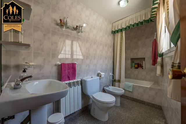 ORI7V01: Villa for Sale in Oria, Almería