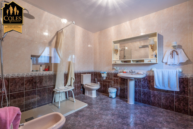ORI7V01: Villa for Sale in Oria, Almería