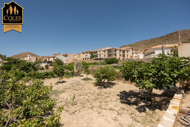 ORI7V01: Villa for Sale in Oria, Almería