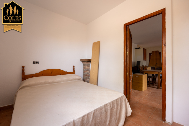 BED5V04: Villa for Sale in Bedar, Almería