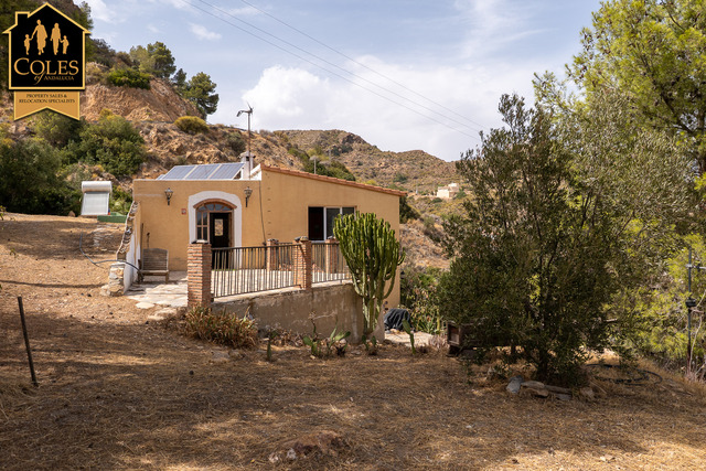 BED5V04: Villa for Sale in Bedar, Almería