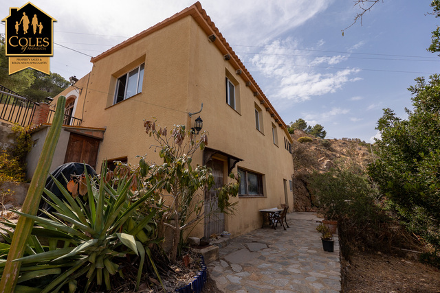 BED5V04: Villa for Sale in Bedar, Almería