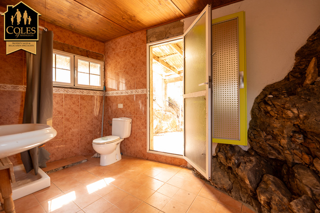 BED5V04: Villa for Sale in Bedar, Almería