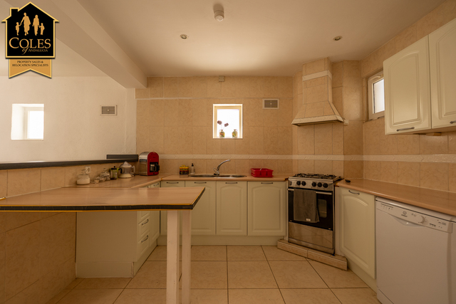 MOJ4V17: Villa for Sale in Mojácar, Almería