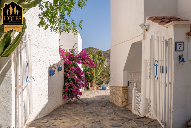 MOJ4V17: Villa for Sale in Mojácar, Almería