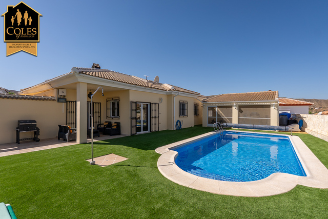 ARB3VHU24: Villa for Sale in Arboleas, Almería