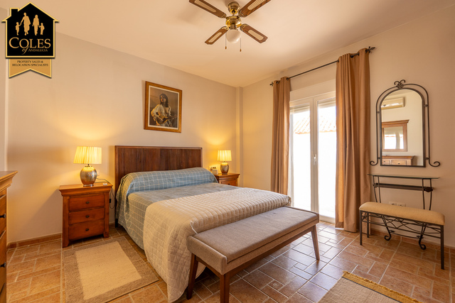 ARB3VHU24: Villa for Sale in Arboleas, Almería