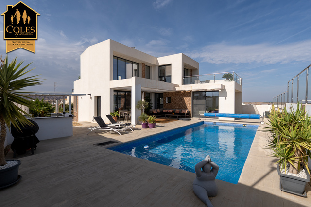 GAL3VHN18: Villa for Sale in Los Gallardos, Almería