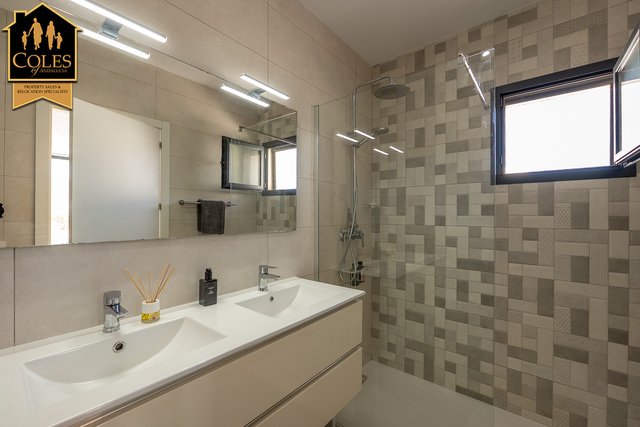 GAL3VHN18: Villa for Sale in Los Gallardos, Almería