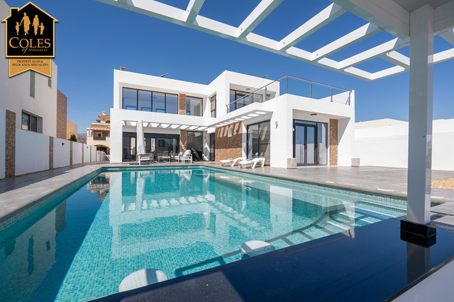 GAL3VHN17: Villa for Sale in Los Gallardos, Almería