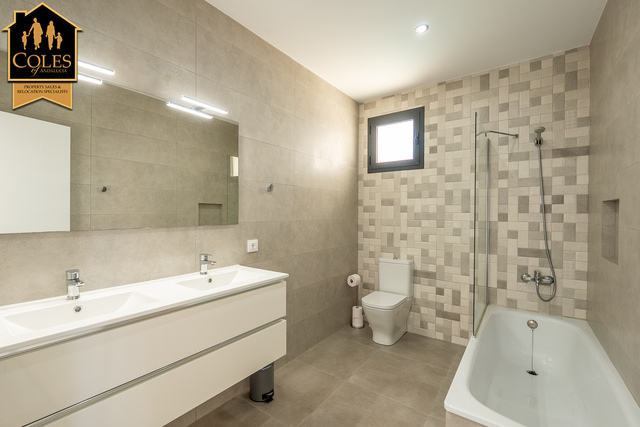 GAL3VHN17: Villa for Sale in Los Gallardos, Almería