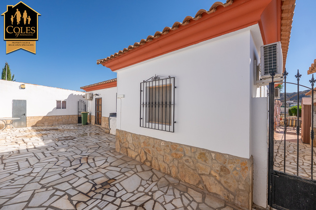 ARB2VLP06: Villa for Sale in Arboleas, Almería