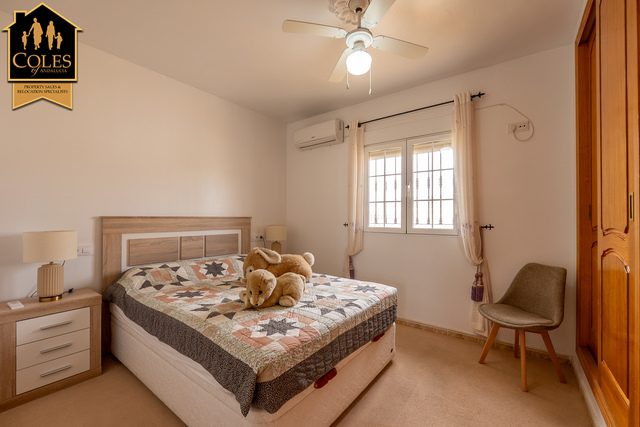 ARB3VRQ09: Villa for Sale in Arboleas, Almería