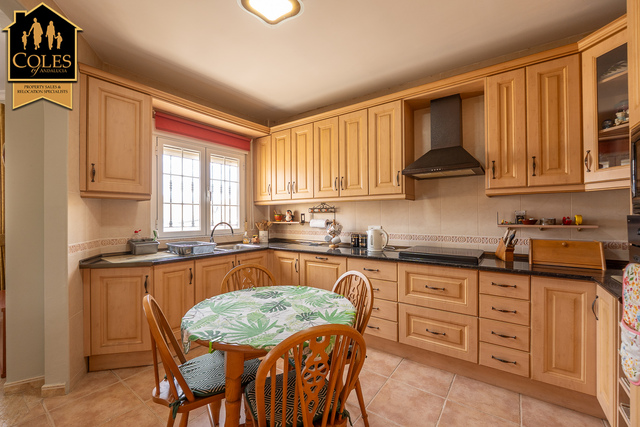 ARB3VRQ09: Villa for Sale in Arboleas, Almería
