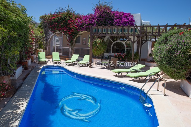 DD022: Villa for Rent in Mojácar Playa, Almería