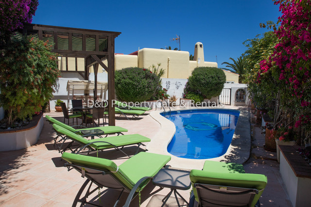 DD022: Villa for Rent in Mojácar Playa, Almería