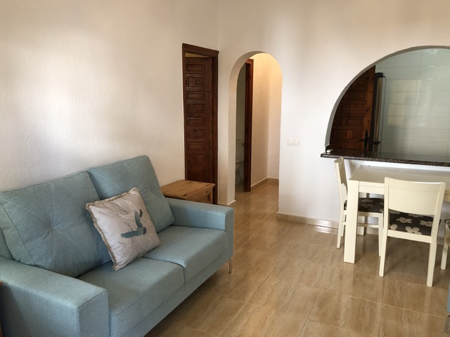 V001 BOR: Villa for Rent in Mojácar Playa, Almería