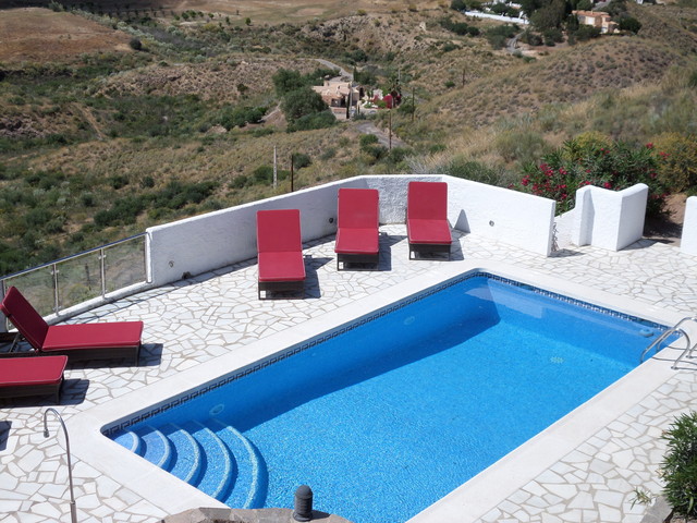 V026 VER: Villa for Rent in Turre, Almería