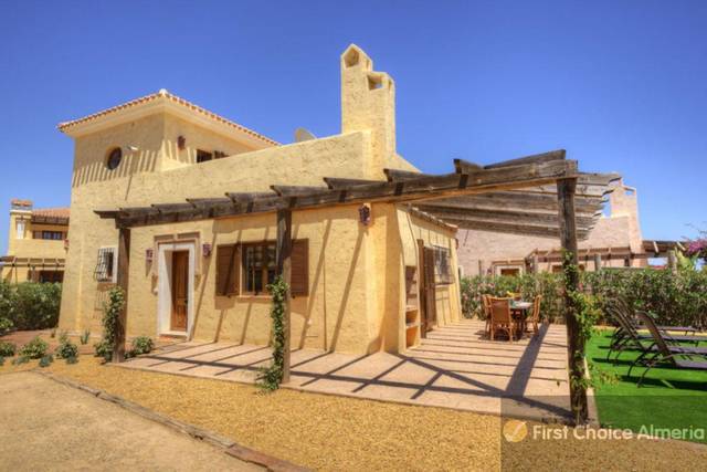 681-3050: Villa for Sale in Cuevas del Almanzora, Almería