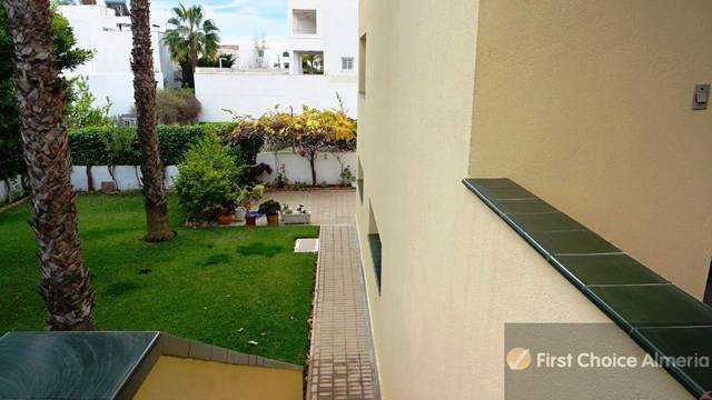 679-3048: Villa for Sale in Vera, Almería