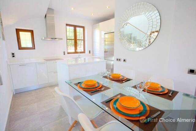 681-3050: Villa for Sale in Cuevas del Almanzora, Almería