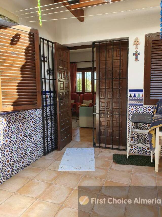 687-3056: Villa for Sale in Vera, Almería