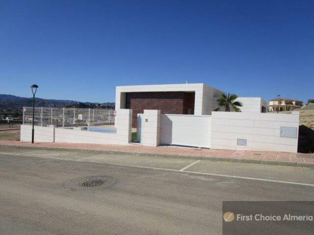 2067B: Villa for Sale in Antas, Almería