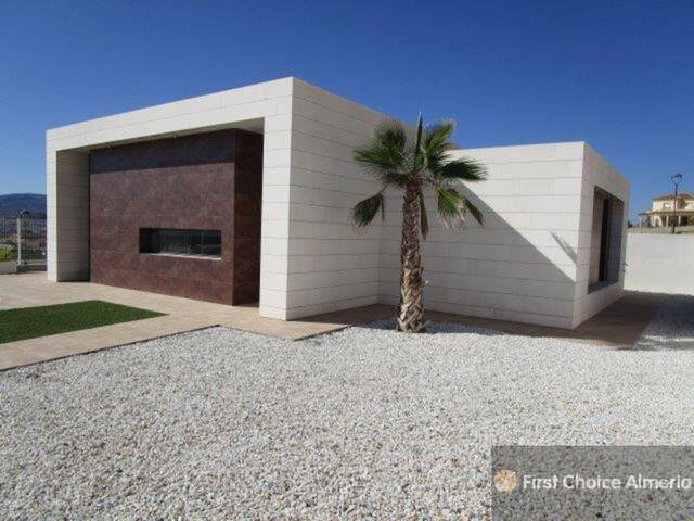 2067B: Villa for Sale in Antas, Almería