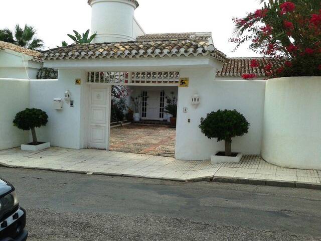 2452E: Villa for Sale in Mojácar, Almería