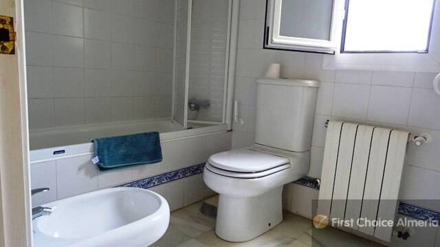 679-3048: Villa for Sale in Vera, Almería