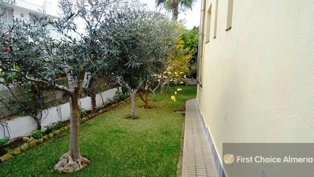 679-3048: Villa for Sale in Vera, Almería