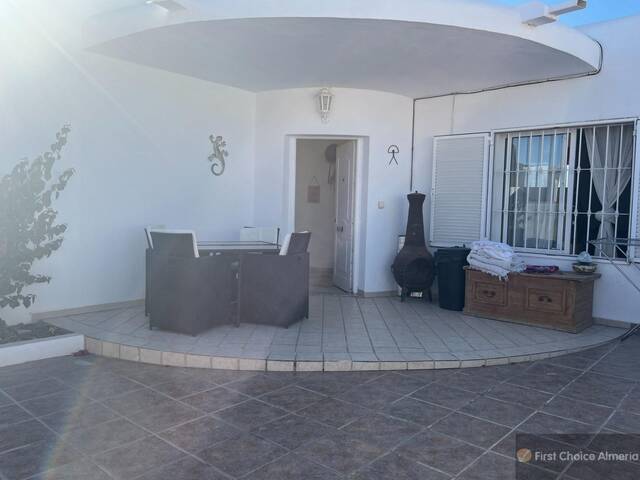 908-3248: Villa for Sale in Cuevas del Almanzora, Almería