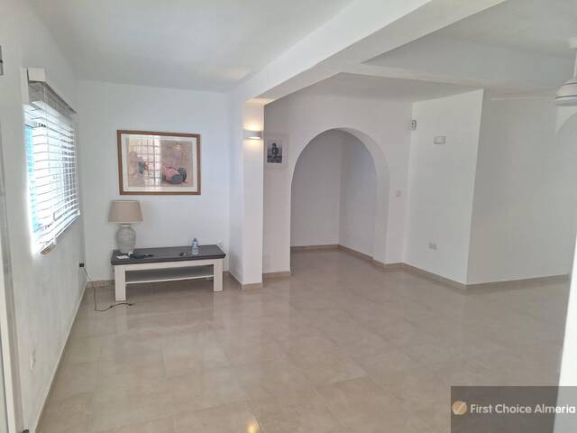 933-3287: Villa for Sale in Cuevas del Almanzora, Almería