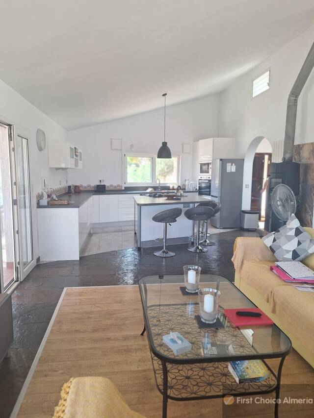 938-3293: Villa for Sale in Mojácar, Almería