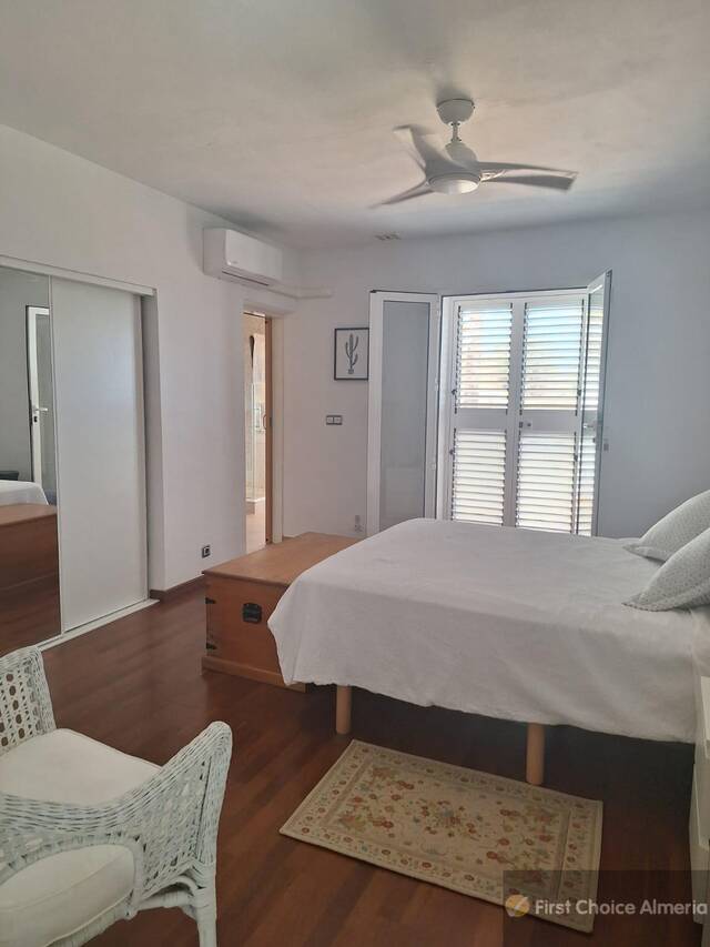 938-3293: Villa for Sale in Mojácar, Almería