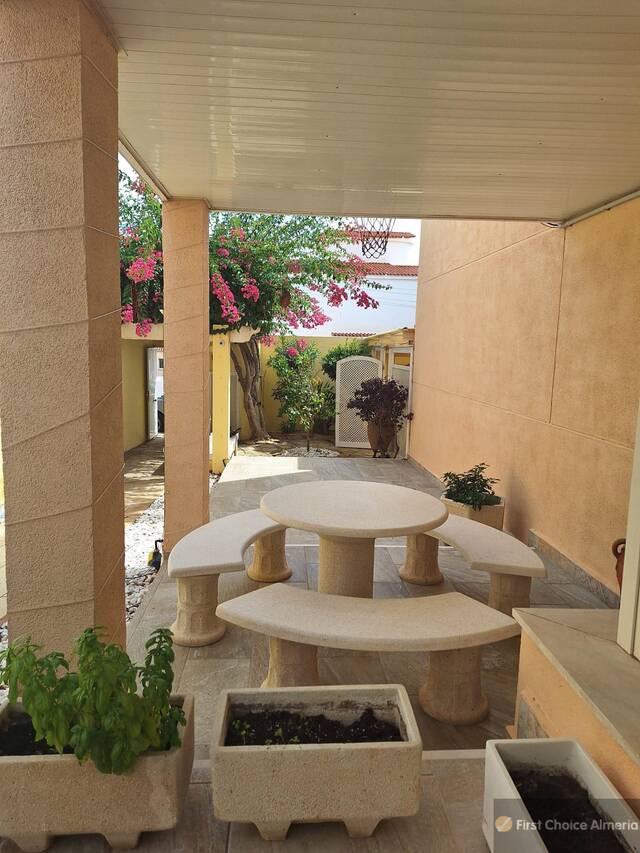 939-3294: Villa for Sale in Garrucha, Almería