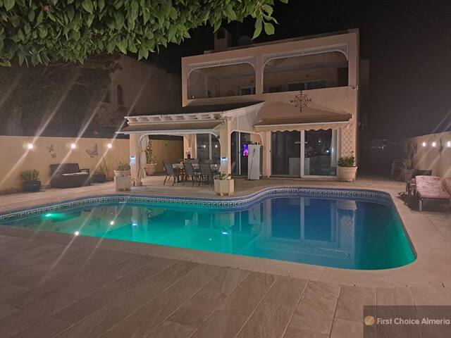 939-3294: Villa for Sale in Garrucha, Almería