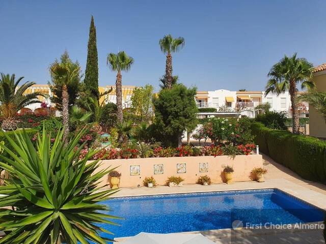 687-3056: Villa for Sale in Vera, Almería